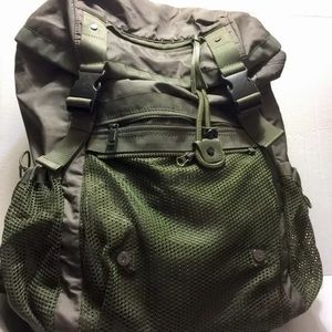 CAMO LULULEMON YOGINI ROCKSACK TRAVEL CAMPING LAPTOP BACKPACK OLIVE GREEN